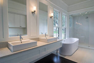 Freestanding-soaking-tub-in-luxury-master-bath