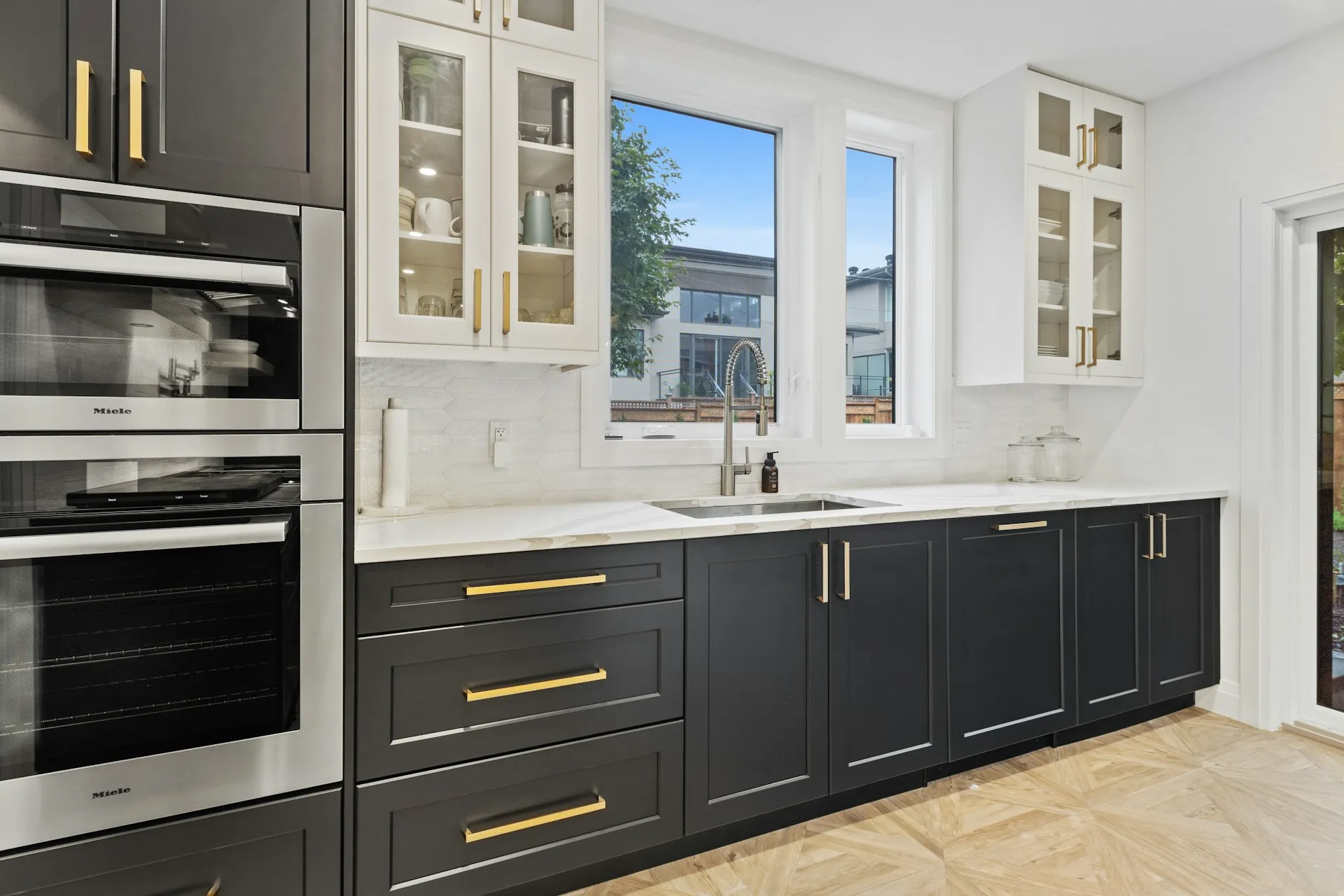 kitchen-cabinet-guide