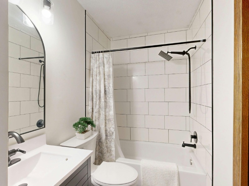 white bathroom remodeling in boca raton